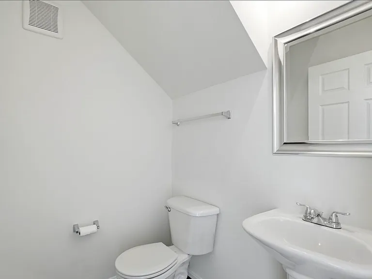 2494 Quick St #303 — Photo 19