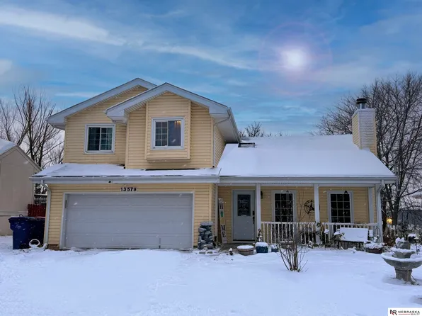 13579 Chandler St, Omaha, NE 68138