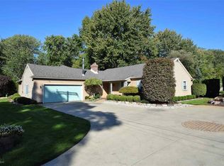 9630 Shady Ln, Clay, MI 48001