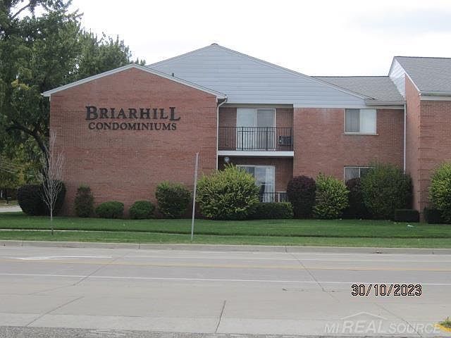 1st image of 19585 Masonic Blvd #3
