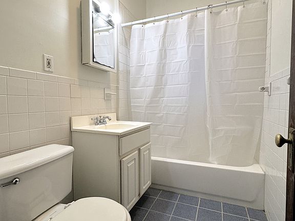 5th image of 155 Summer St #163-29