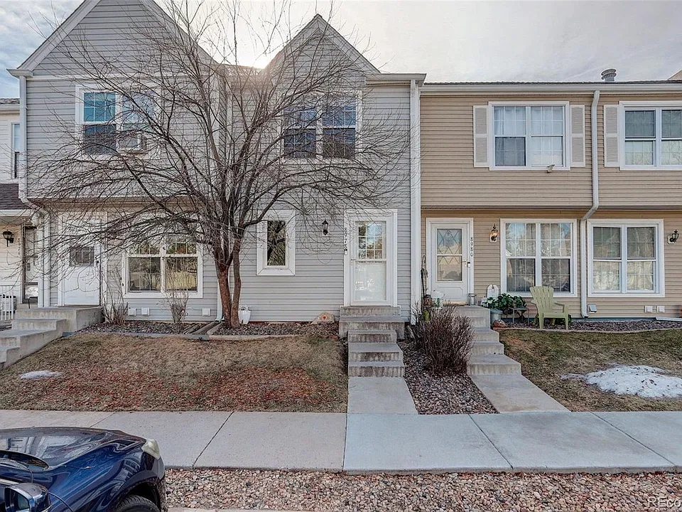 8978 W Dartmouth Pl