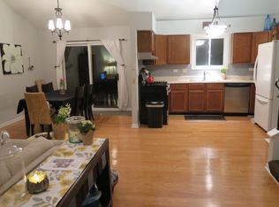 1015 Adelia St, Downers Grove, IL 60516