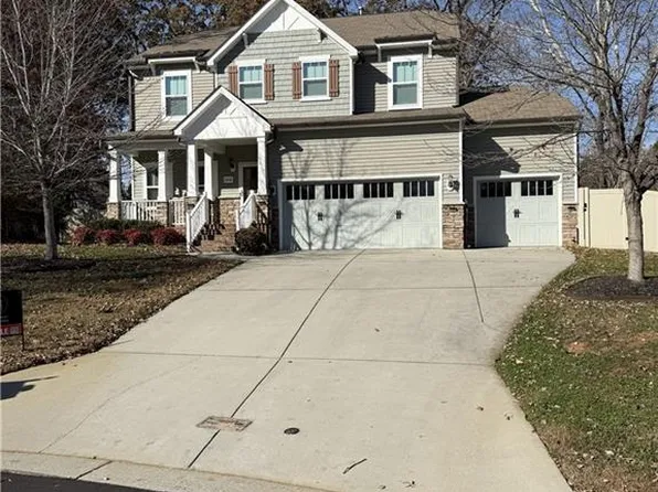2806 Splitbrooke Dr, High Point, NC 27265