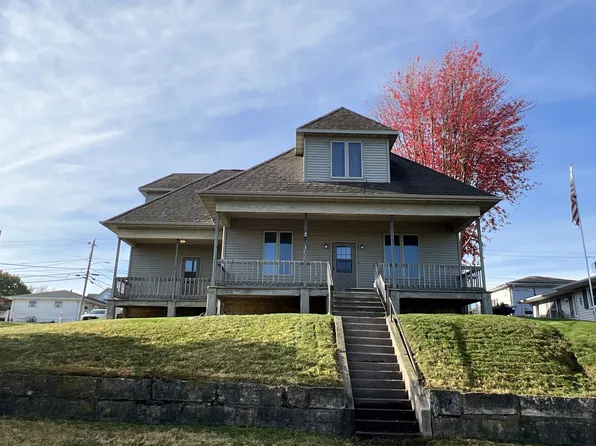 2901 Muscatine St #1, Dubuque, IA 52001