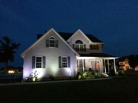 2nd image of 137 Nina Ln