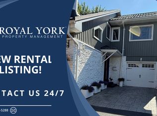 7 Pierpont Pl, Mississauga, ON L5N 5V1