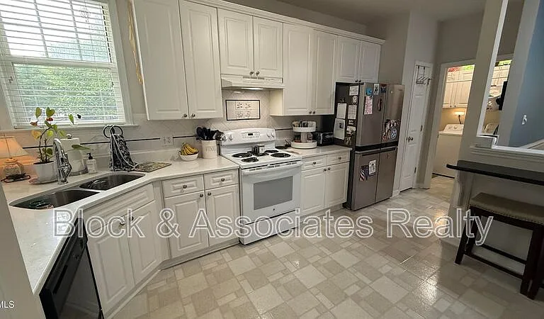 11034 Louson Pl — Photo 11