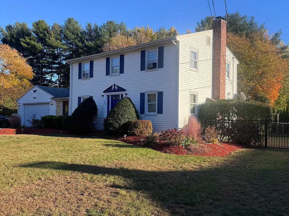 15 Westglow Rd