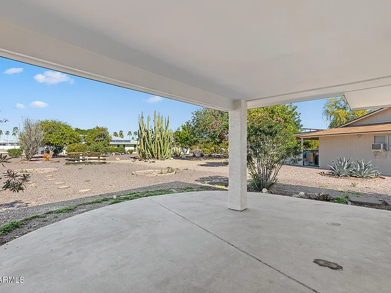 16817 N Meadow Park Dr — Photo 23