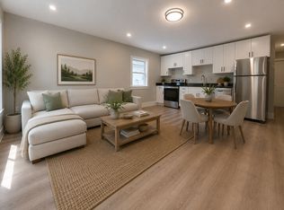 121 Centre St APT 3, Boston, MA 02119