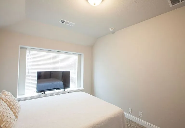 1501 Laurence Ln — Photo 27