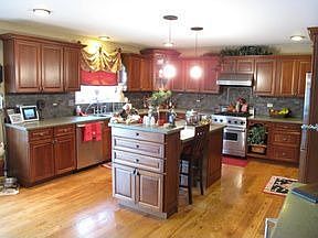 2nd image of 22350 Jeanette Ct
