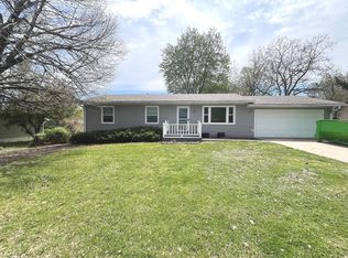 1812 Hillcrest Dr, Trenton, MO 64683