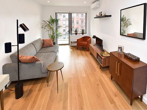 4th image of 91 Attorney St APT 3E