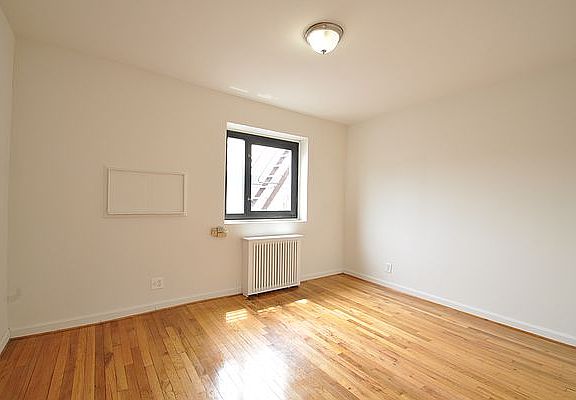 5th image of 203-16 43rd Ave #1B