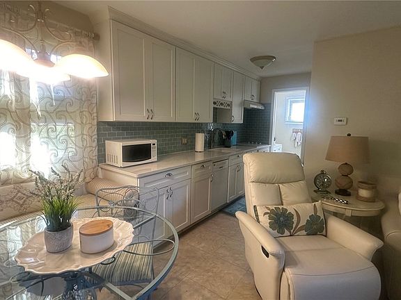 5th image of 4800 County Road 11 APT 1