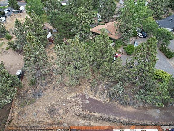 4th image of 20686 Hawkin Pl