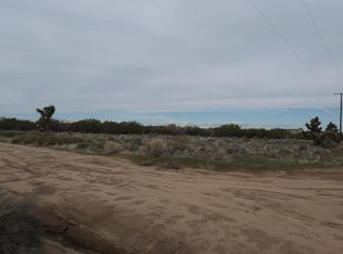 13135 El Centro Rd, Oak Hills, CA 92344