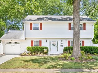 37 Diggs Dr, Hampton, VA 23666