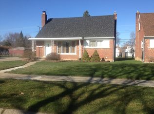 6011 Cardwell St, Garden City, MI 48135