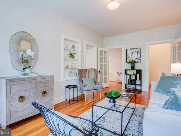 3022 Porter St NW APT 302, Washington, DC 20008