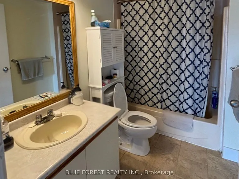 1 Jacksway Cres #402 — Photo 7
