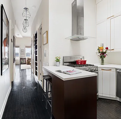 Sold by Douglas Elliman | media 18