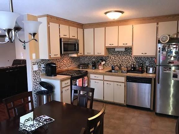 4th image of 2400 Skyline Dr #00