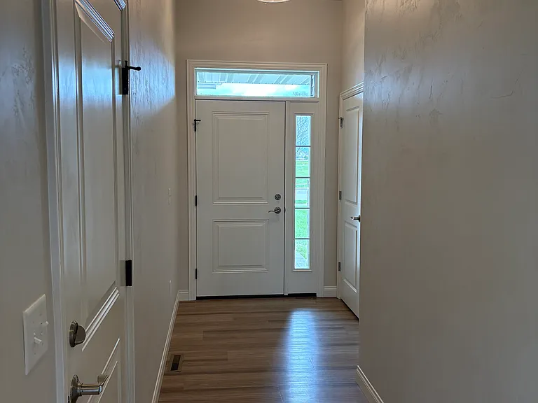 3302 Ridgecrest Ln — Photo 3