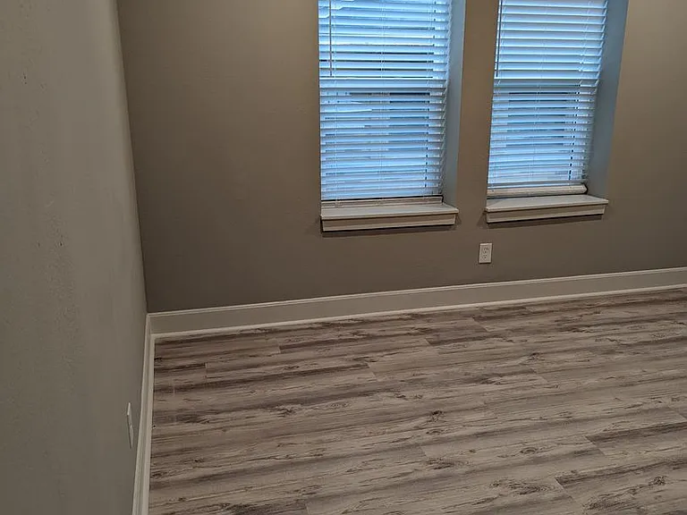 1207 E Armour Blvd — Photo 27