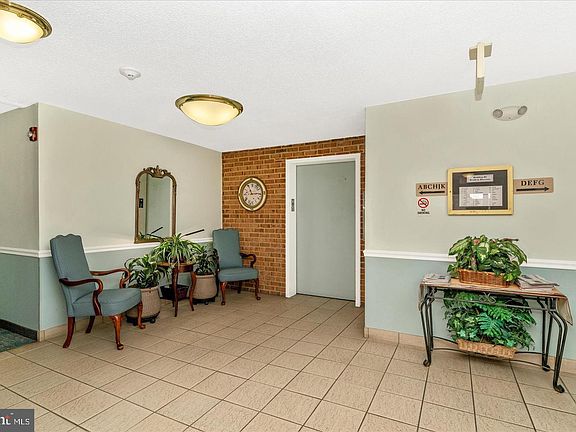 5th image of 15316 Pine Orchard Dr #82-2H