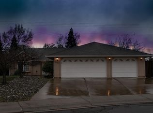 2837 Newbury Ln, Redding, CA 96002