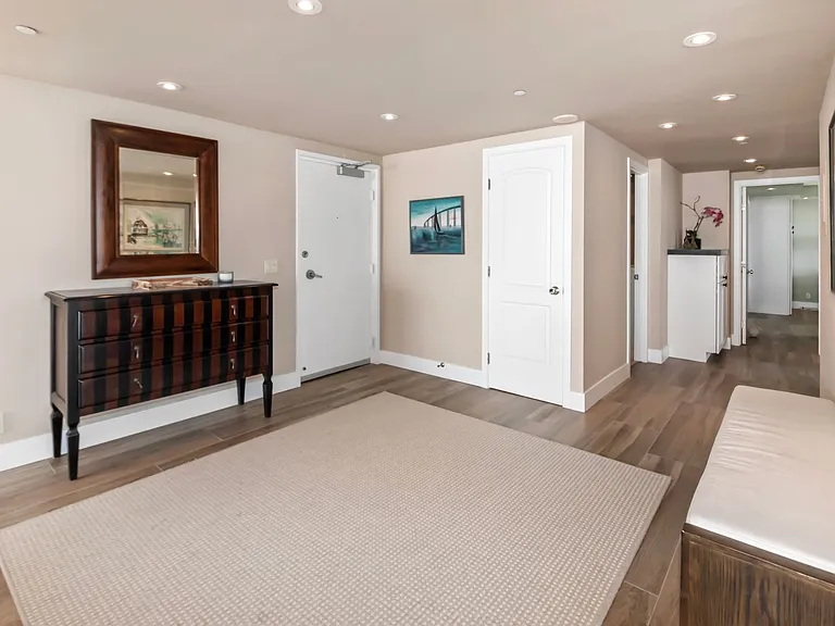 1810 Avenida Del Mundo #508 — Photo 17