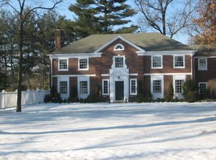 810 Waverly Rd, Bryn Mawr, PA 19010