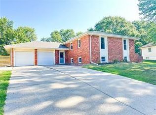 6509 NW Melody Ln W, Kansas City, MO 64152