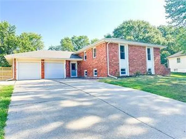6509 NW Melody Ln W, Kansas City, MO 64152