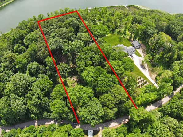 17077 Long Lake Dr #5, Cassopolis, MI 49031