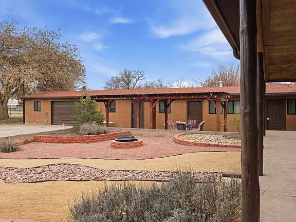 3rd image of 965 W Bosque Loop