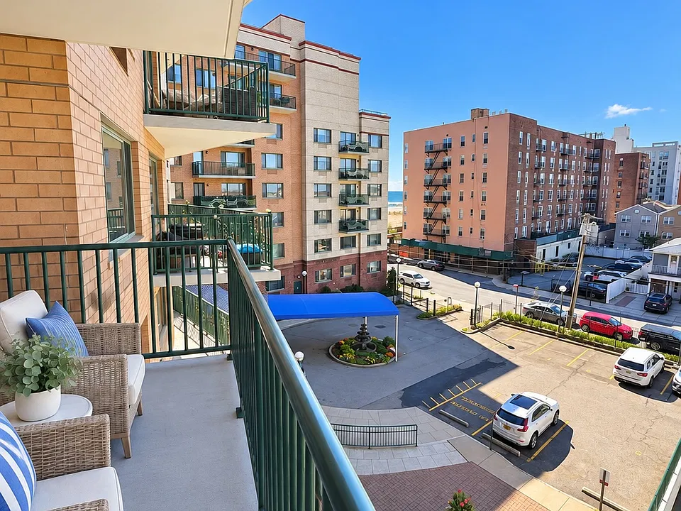 136 Beach 117th St #409