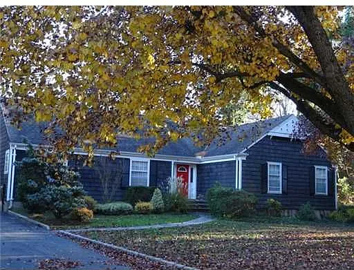 49 Stirling Ct photo 1