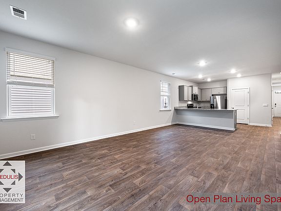 4th image of 1079 Peridote Way