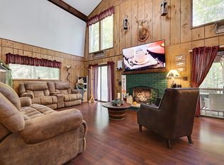 2570 Oak Cir, Lake Ariel, PA 18436