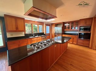 320 Sunset Dr, Eugene, OR 97403