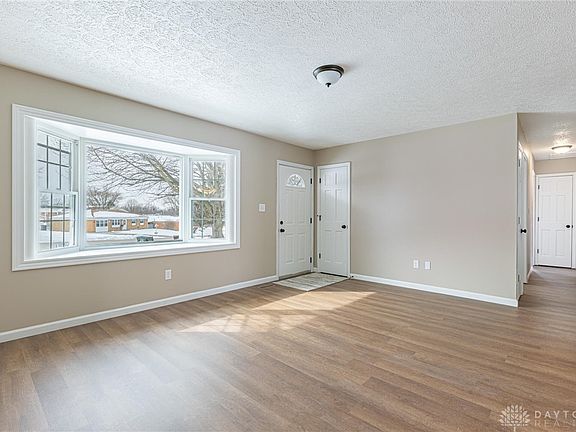 3rd image of 63 Lee Ct
