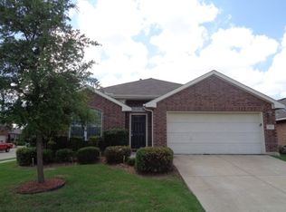 401 Fireberry Dr, Fate, TX 75087