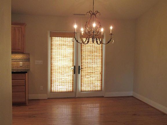5th image of 4733 San Antonio Ct #4733