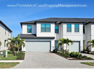 6388 Silverstar Dr, Sarasota, FL 34240