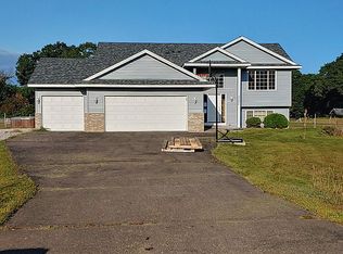 27974 142nd St NW, Zimmerman, MN 55398