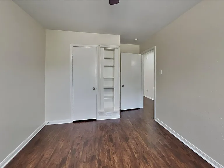 2631 Sherwood Hollow Ln — Photo 11